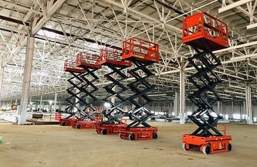 南昌剪叉升降平臺、高空作業車及路燈車租賃與機械設備研發服務